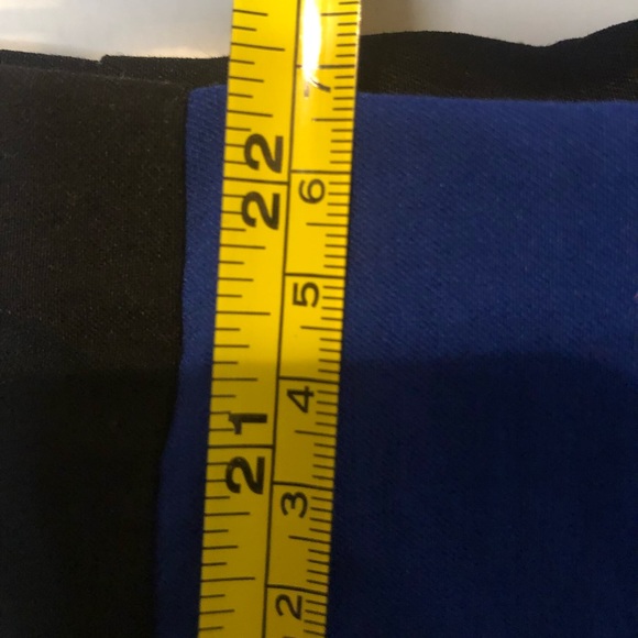 The perfect pencil skirt - Picture 3 of 3